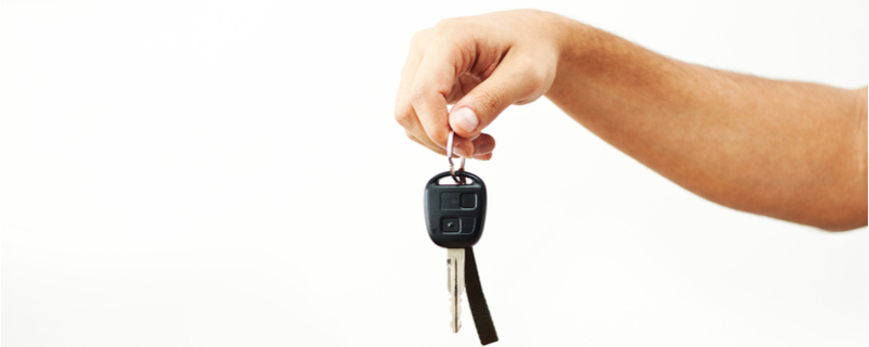 owner-giving-keys-to-the-car